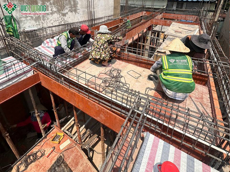 Xây dựng căn hộ dịch vụ 7 tầng 5x22m có hầm