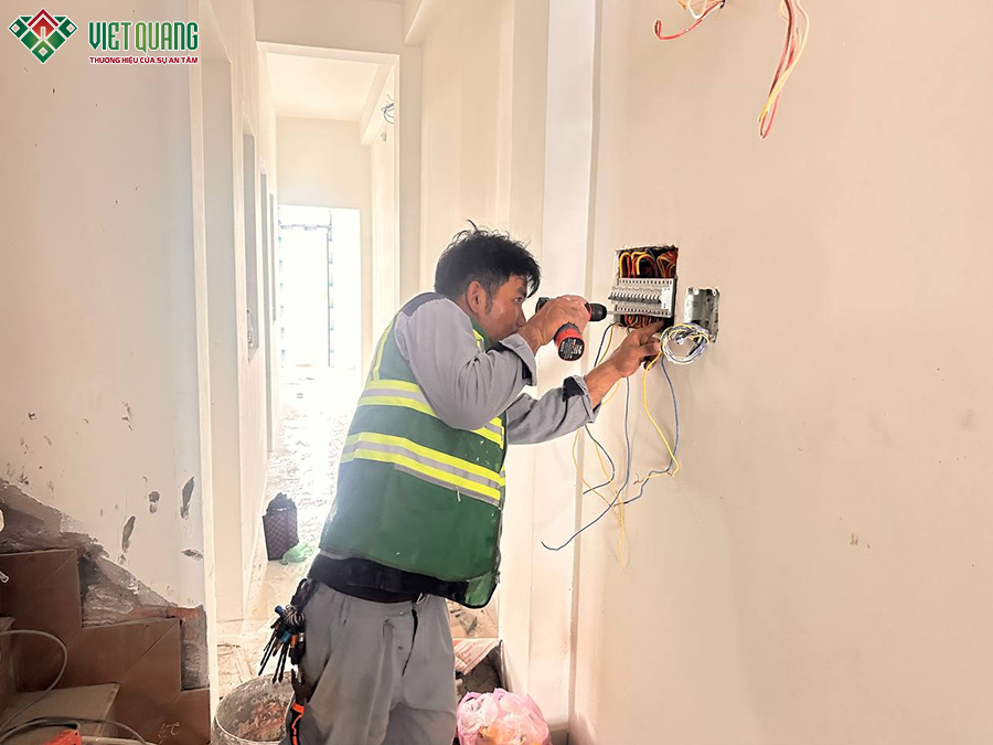 Xây dựng căn hộ dịch vụ 7 tầng 5x22m có hầm