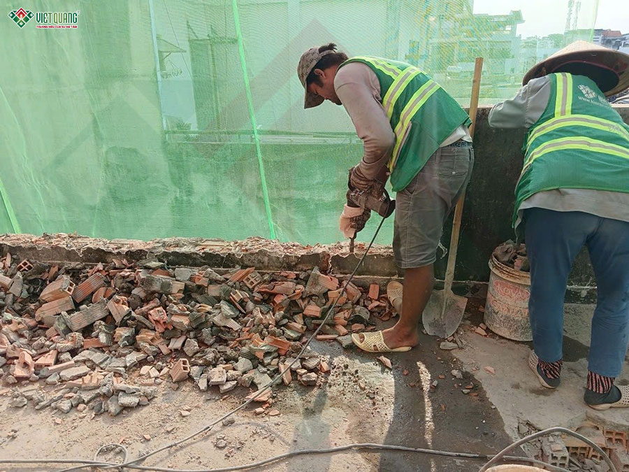 Tháo dỡ hiện trạng nhà 2 tầng