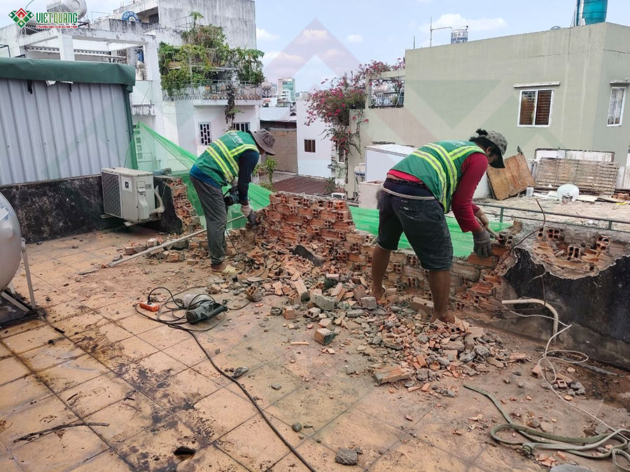 Tháo dỡ hiện trạng nhà 2 tầng