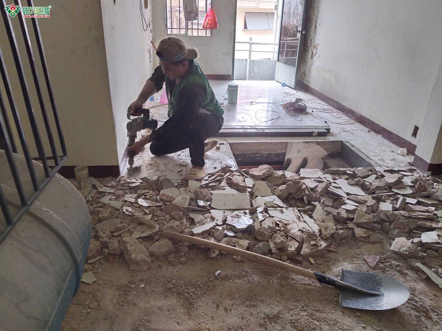 Thi công tháo dỡ các hạng mục cũ