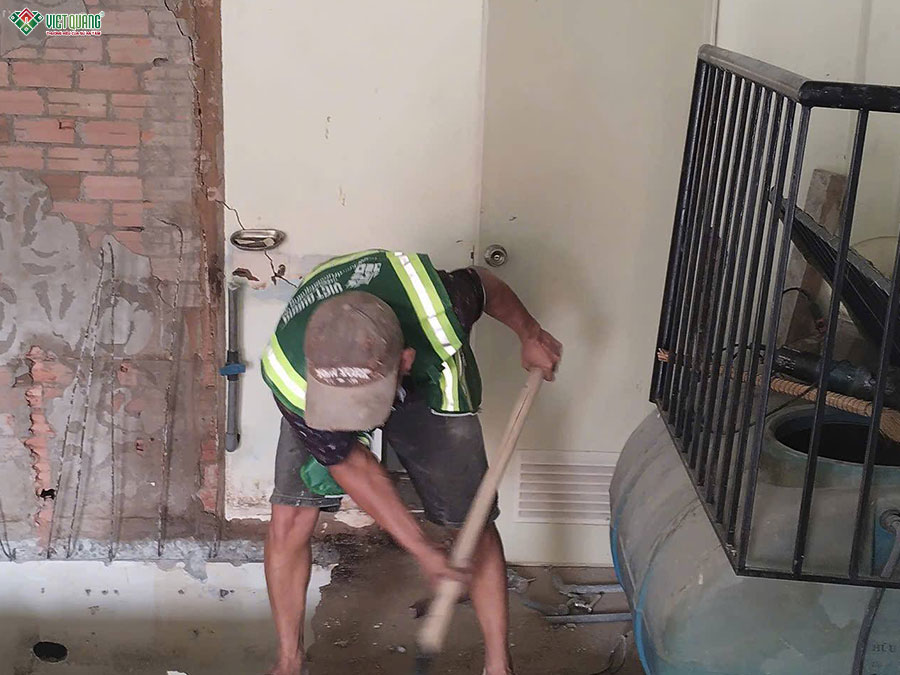 Thi công tháo dỡ các hạng mục cũ