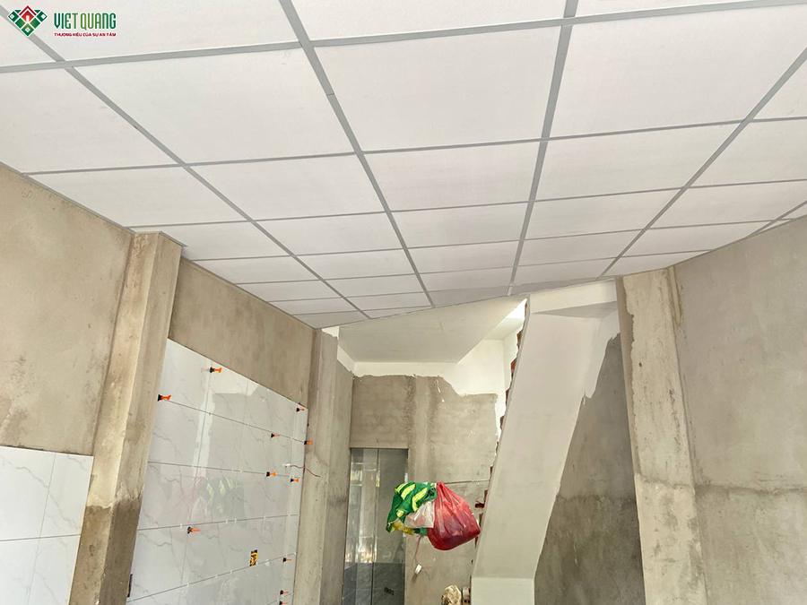 Thi công xây thô khung nhà 2 tầng 4.6x9.5m chị Huệ phường Bình Trị Đông