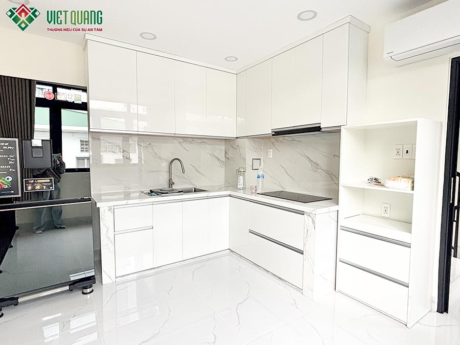 Xây dựng nhà 1 trệt 1 lửng 3 lầu 4x12m phường Minh Phụng