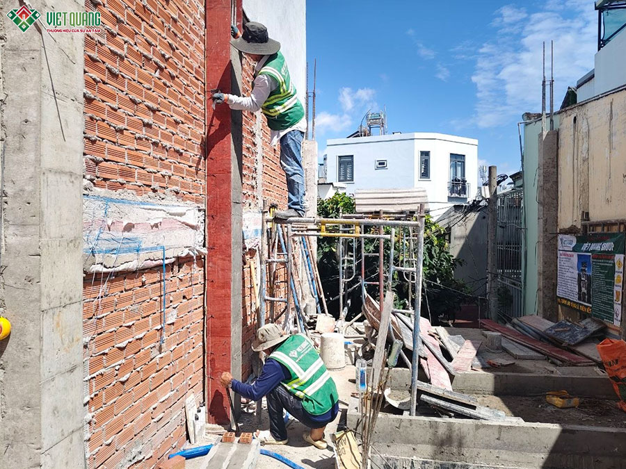 Thi công xây dựng nhà 1 trệt 2 lầu tum sân thượn 4x9m