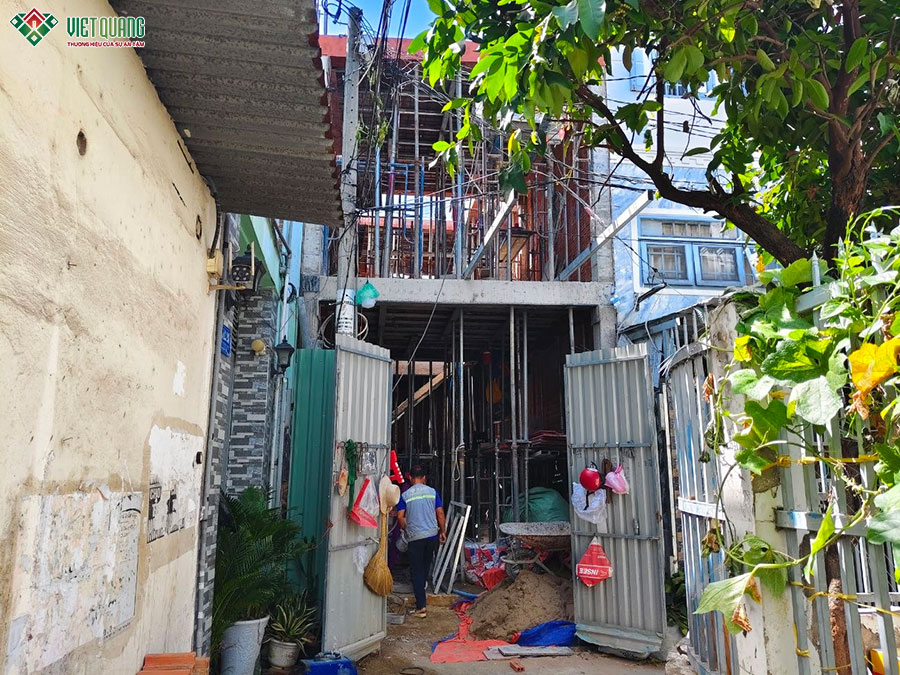 Thi công xây dựng nhà 1 trệt 2 lầu tum sân thượn 4x9m