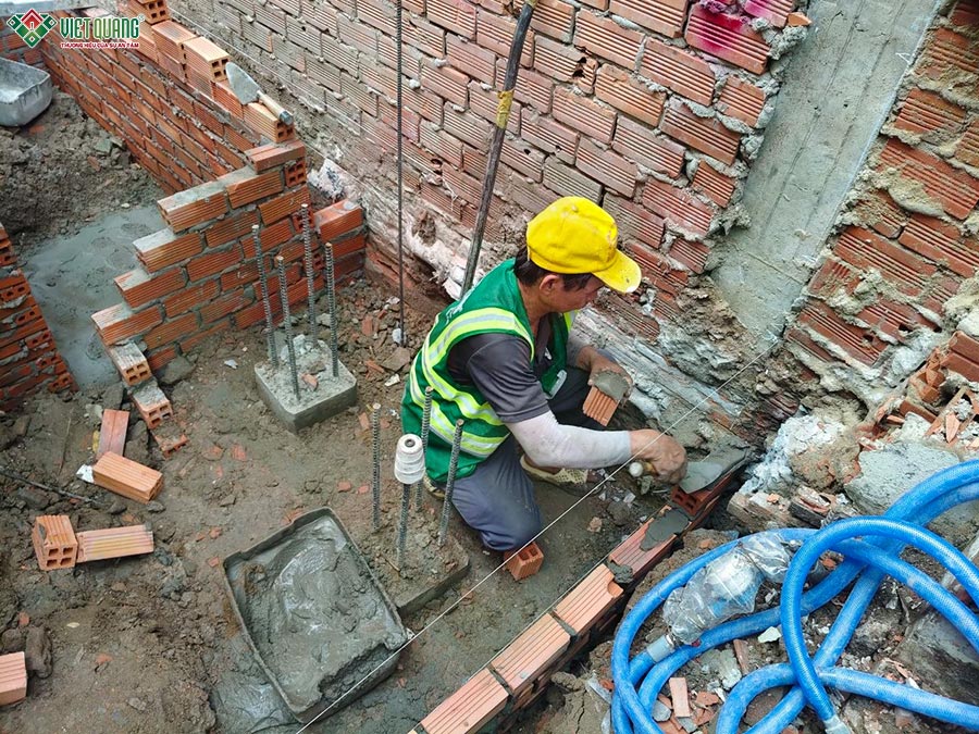 Thi công xây dựng nhà 1 trệt 2 lầu tum sân thượn 4x9m