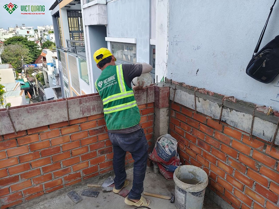 Thi công xây dựng nhà 1 trệt 2 lầu tum sân thượn 4x9m