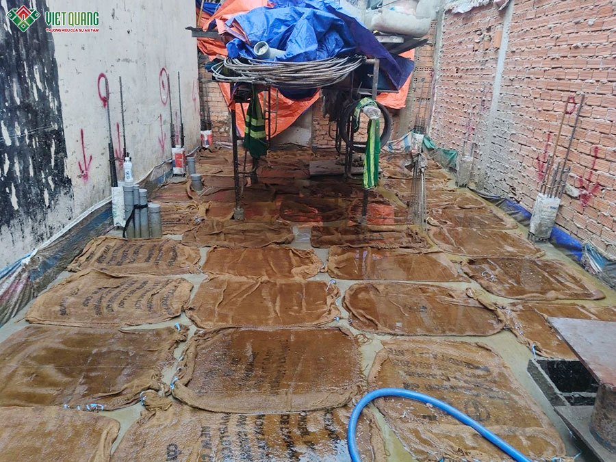 Thi công xây dựng nhà 1 trệt 2 lầu tum sân thượn 4x9m