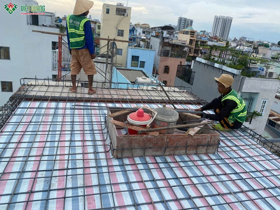 thi công xây dựng nhà phố 3 tầng sân thượng 4x12m