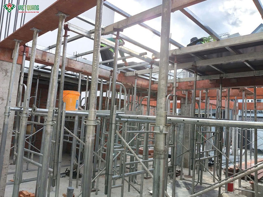 Thi công xây dựng tòa nhà căn hộ dịch vụ 5 tầng 9x13m