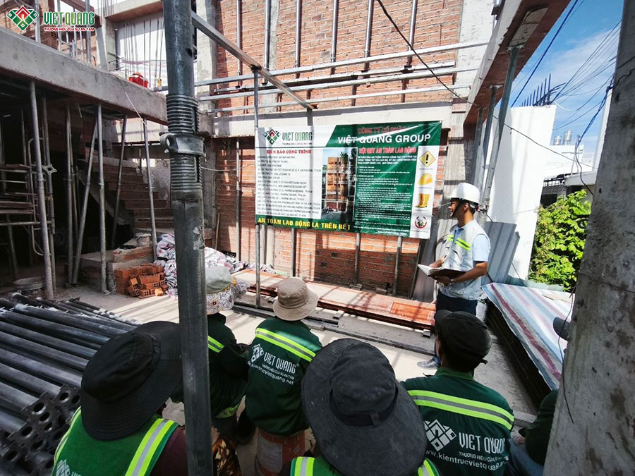 Thi công xây dựng tòa nhà căn hộ dịch vụ 5 tầng 9x13m