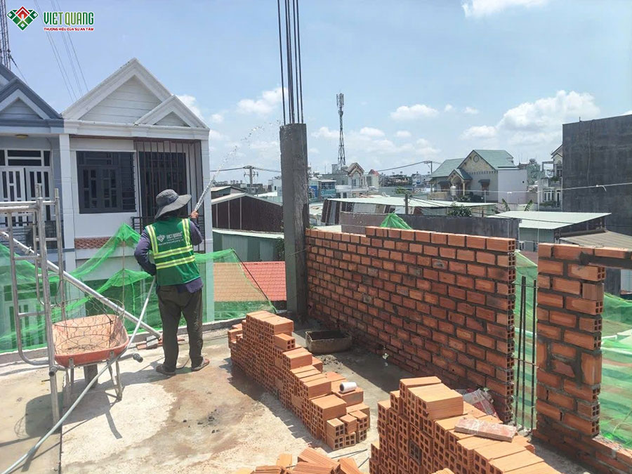 Thi công xây dựng tòa nhà căn hộ dịch vụ 5 tầng 9x13m