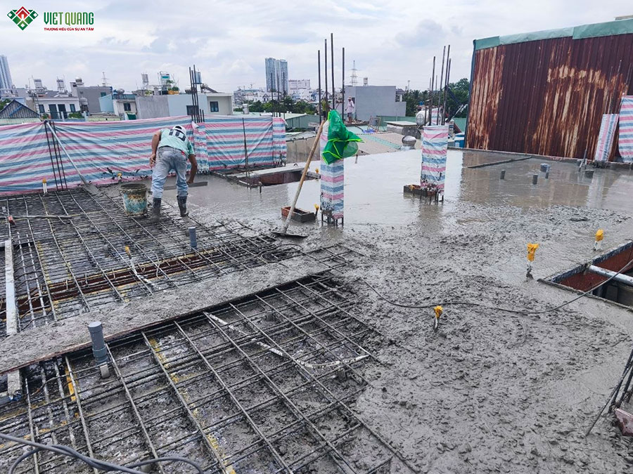 Thi công xây dựng tòa nhà căn hộ dịch vụ 5 tầng 9x13m