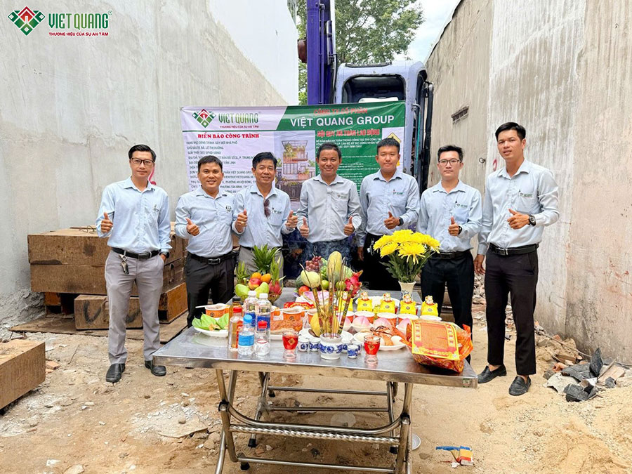 Khởi công xây dựng nhà phố 3 tầng sân thượng 5x20m cho gia đình chị Hường phường Trung Mỹ Tây