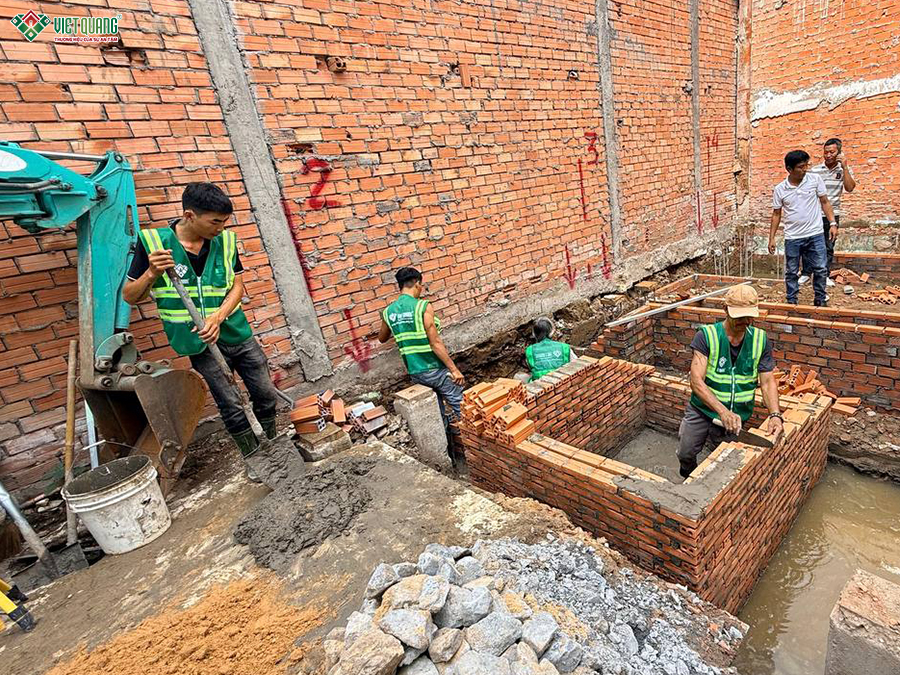 Thi công nhà 3 tầng sân thượng 5x11m