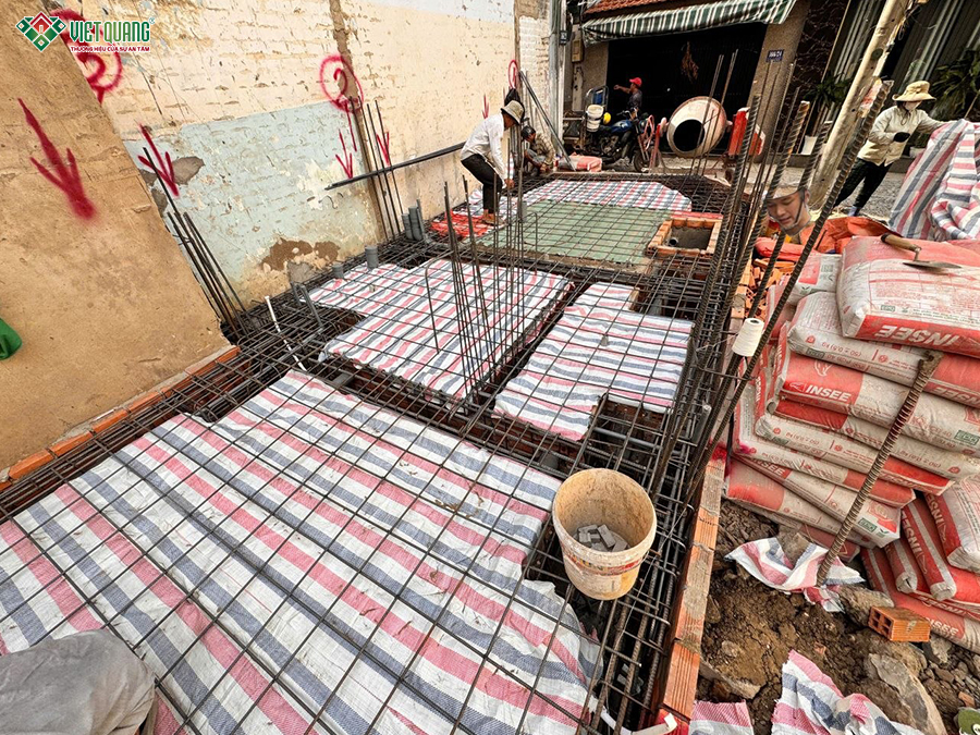 Thi công sắt thép dầm sàn trệt