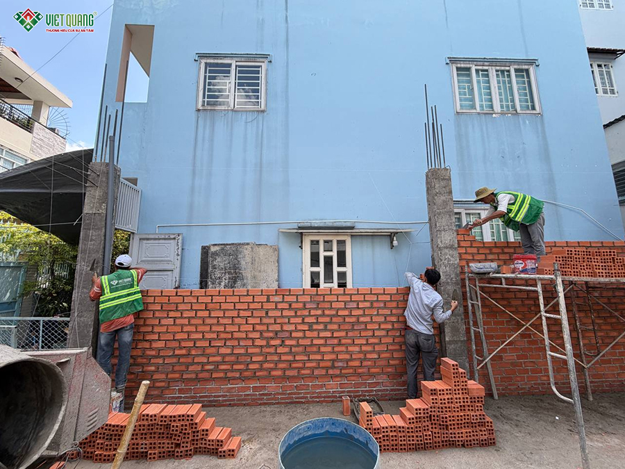 Thi công phần thô nhà 4 tầng tum sân thượng 4x13m