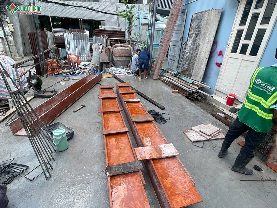 Thi công phần thô nhà 4 tầng tum sân thượng 4x13m