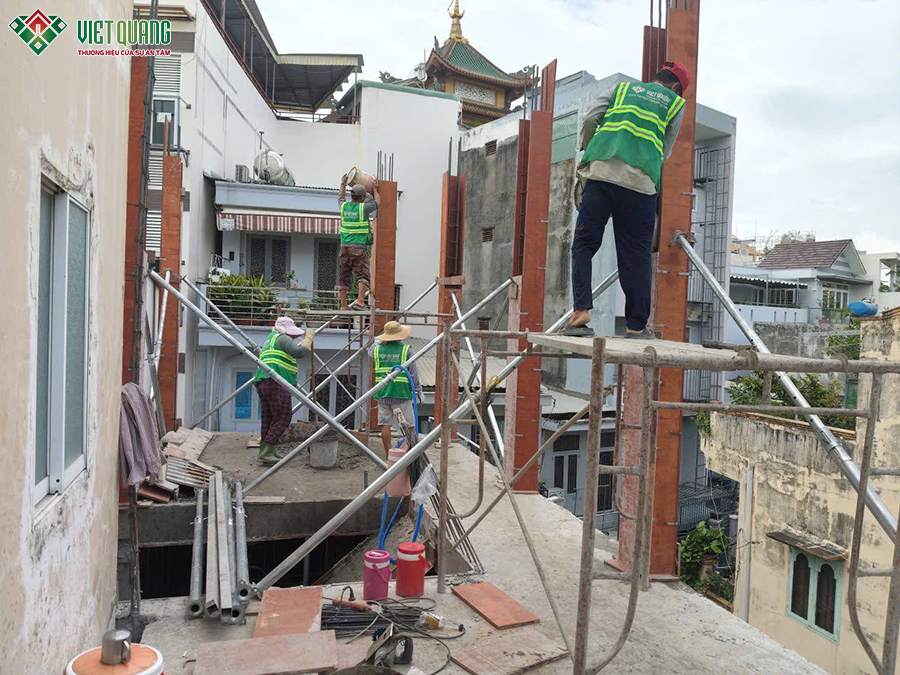 Xây dựng nhà 3 tầng tum sân thượng 3x10m