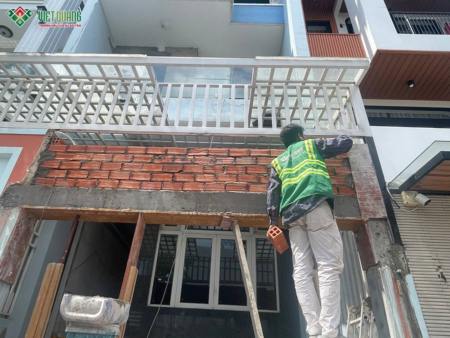 Sửa chữa nhà phố 1 trệt 2 lầu tum sân thượng