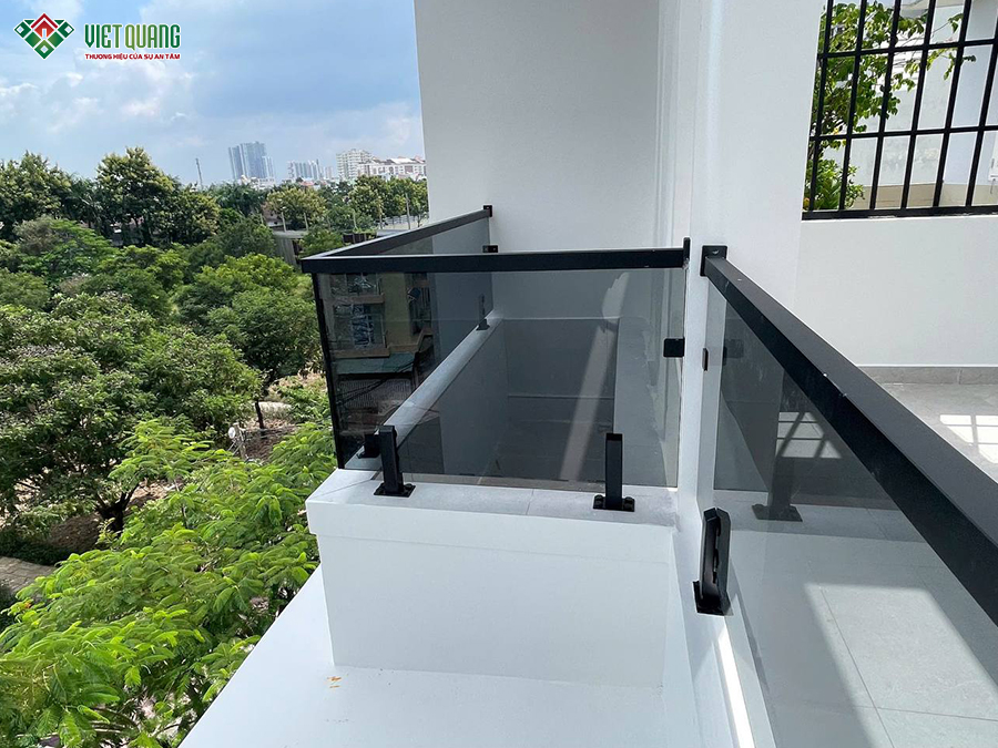 Sửa chữa nhà phố 1 trệt 2 lầu tum sân thượng